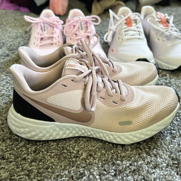 Nike Revolution Running Sneakers, women’s size 7.5 bundle - Picture 9 of 13